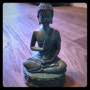 Earthbound Buddha Figurine